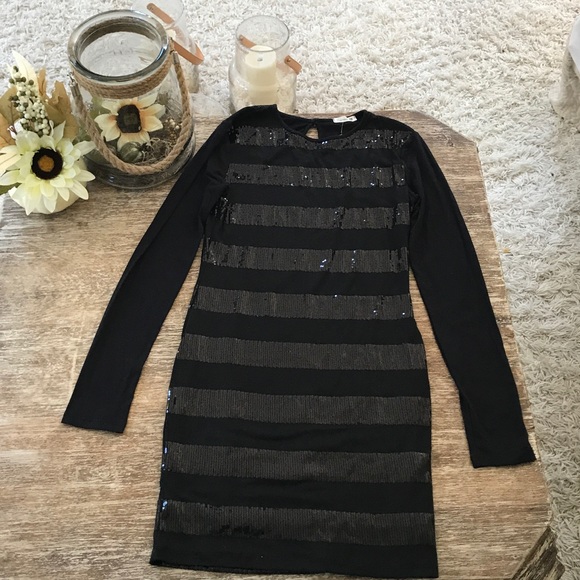 BEAUTIFUL BLACK SEQUIN STRIPED SOPRANO DRESS ✨ - Picture 7 of 9